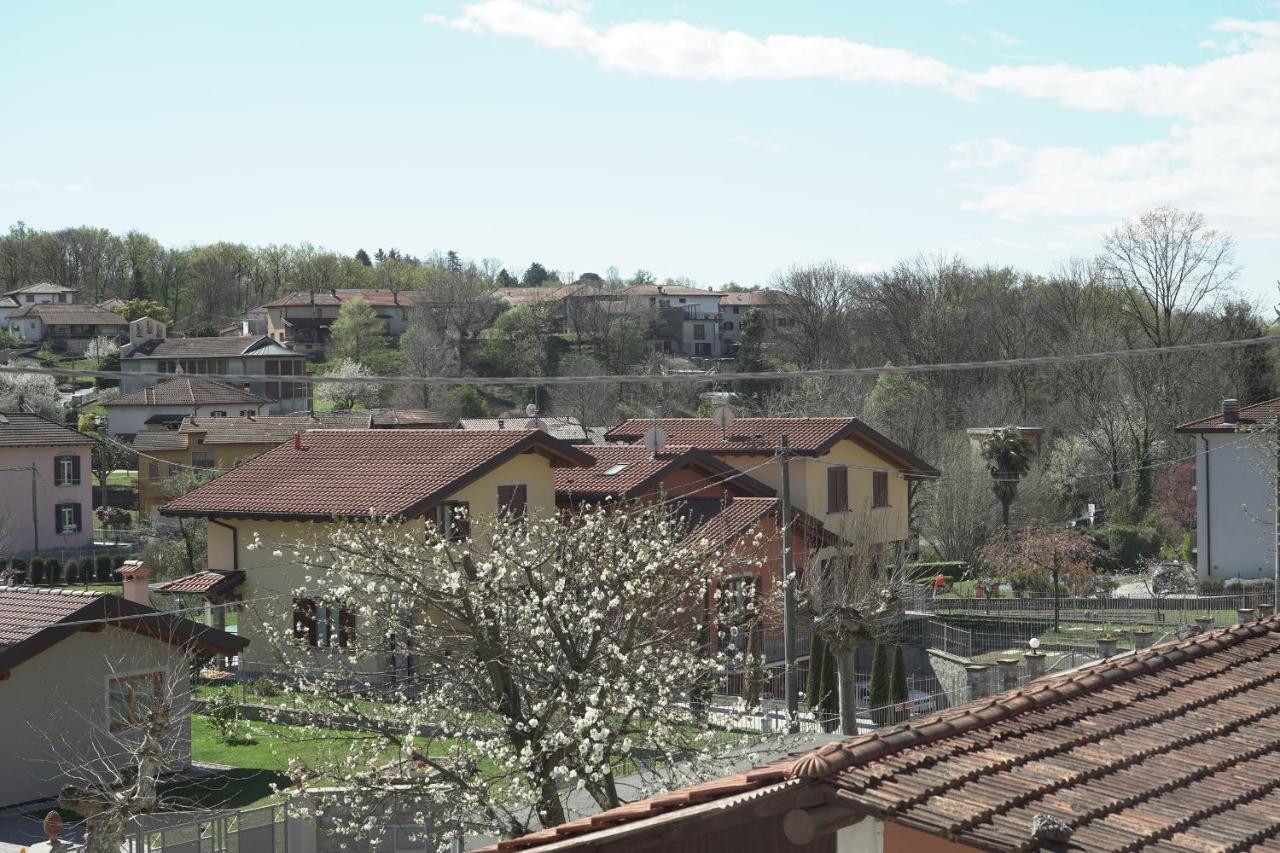 Hotel Cascina Riva Leggiuno Esterno foto
